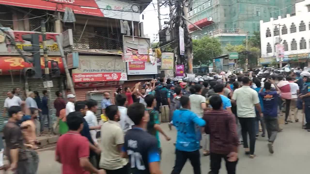 "পুলিশ দিয়ে আন্দোলন - বন্ধ করা যাবেনা"