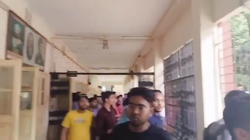 >>>এইমাত্র পাওয়া<<<
