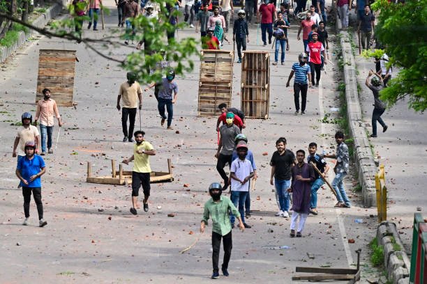 TOPSHOT-BANGLADESH-STUDENTS-PROTEST