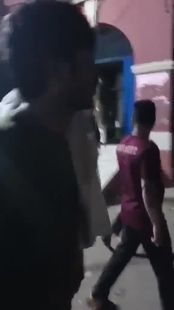 >>>ব্রেকিং<<<