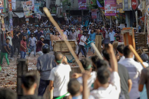 Clash between Anti-quota protesters and Bangladesh Chhatra