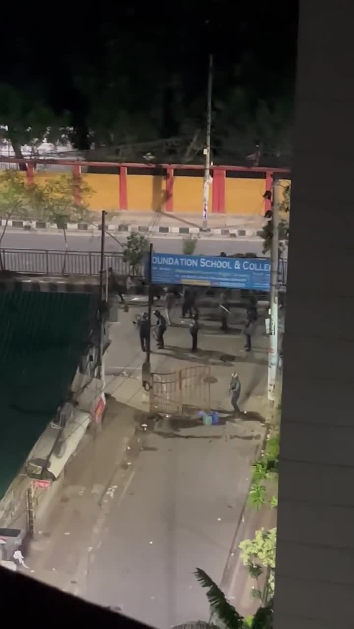 >>>ব্রেকিং<<<