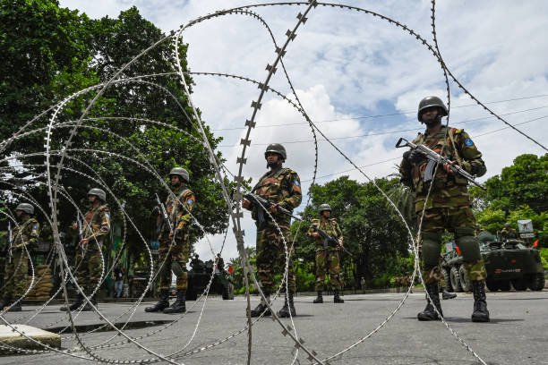 TOPSHOT-BANGLADESH-UNREST-STUDENTS