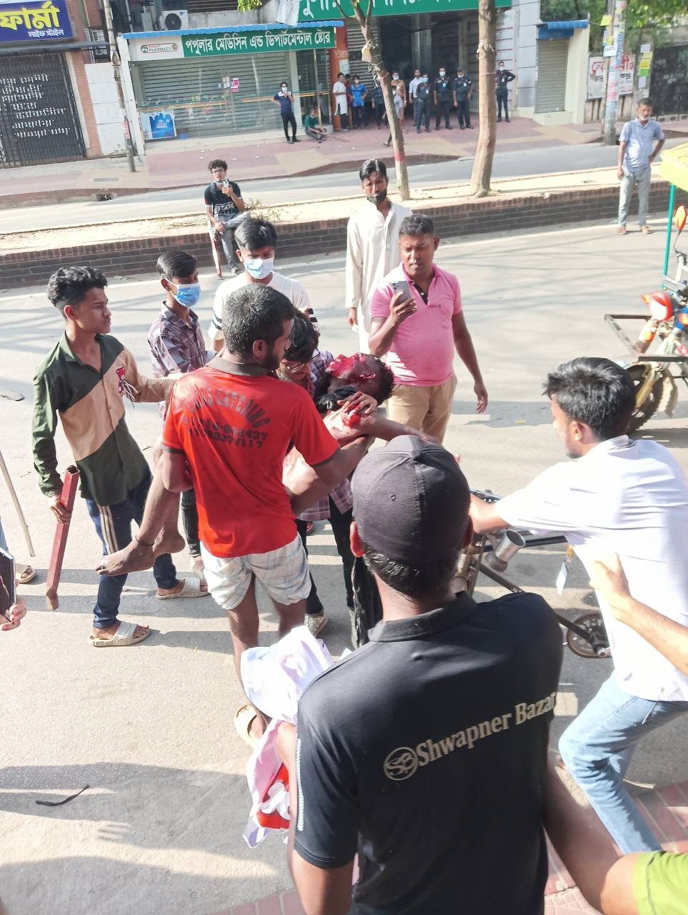 হেলিকপ্টার দিয়ে শুট করে মারছে।