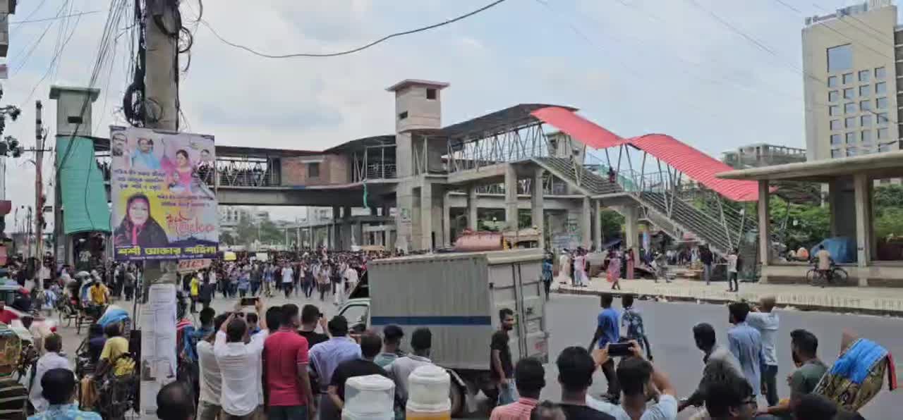 ইন্টারনেট বিহীণ সময়ের ভিডিও: উত্তরা আজমপুর।