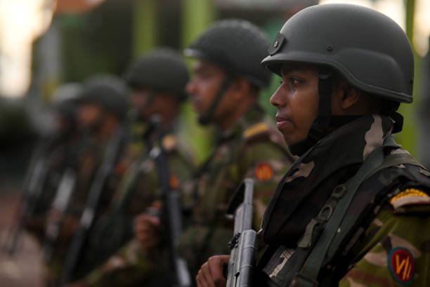 Curfew amidst public job reform protests in Bangladesh