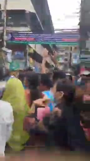 লাথি মার ভাঙ রে তালা