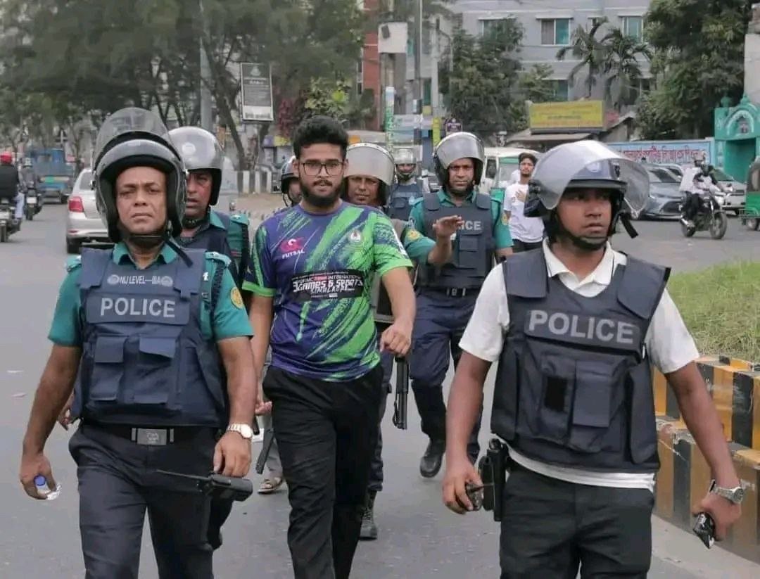 কান্ডারী! তব সম্মুখে ঐ পলাশীর প্রান্তর,