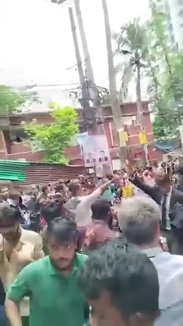 আমার ভাই কবরে