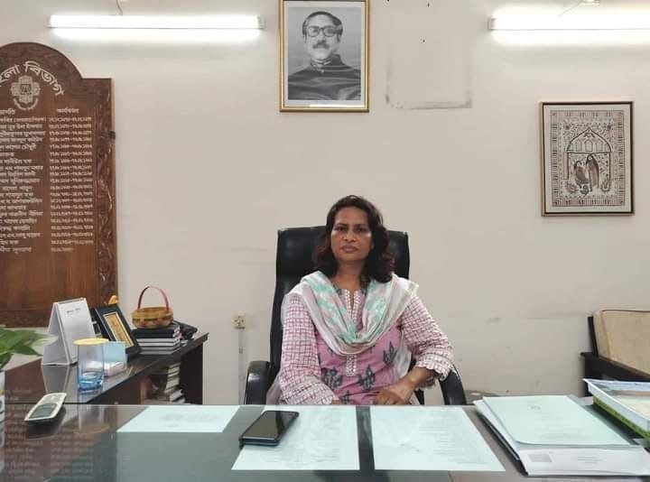 **"যার হাতে আমার সন্তানের রক্ত, সেই খুনীর ছবি আমি আমার দেয়ালে রাখতে চাই না।"** 🔥