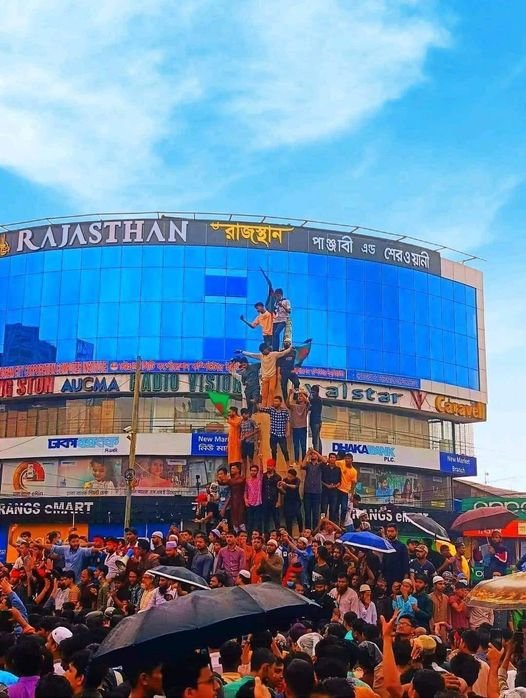 আজ চট্টগ্রামে।
