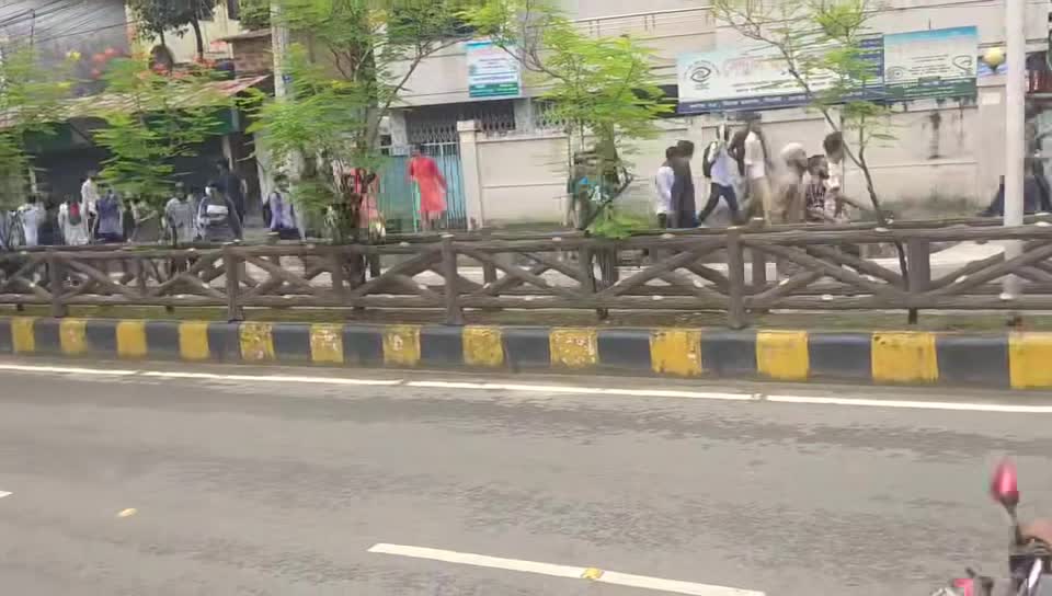 সিলেটের ছাত্র-জনতার স্বৈরাচার বিরোধী মিছিল।