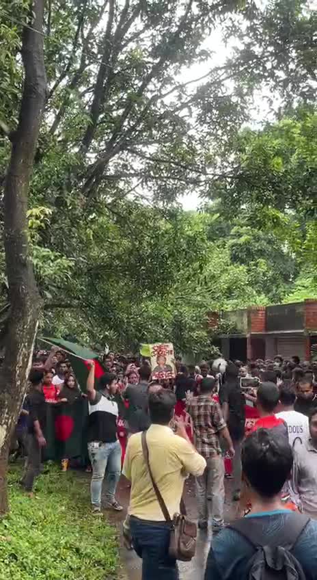 গাজীপুর মাওনা চৌরাস্তা
