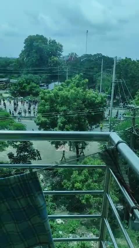 বি. বাড়িয়ার আশুগঞ্জে হানাদারলীগ নিধন চলছে।