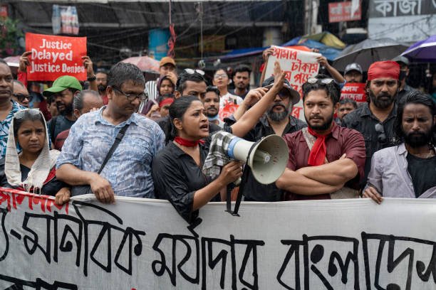Bangladeshi Lens Based Artist Protest