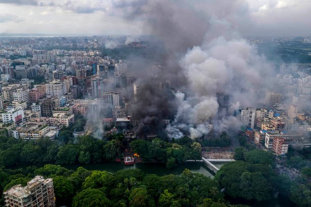 TOPSHOT-BANGLADESH-UNREST-STUDENTS