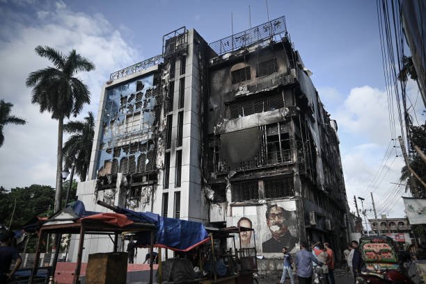 Bangladesh's student protesters take control on streets