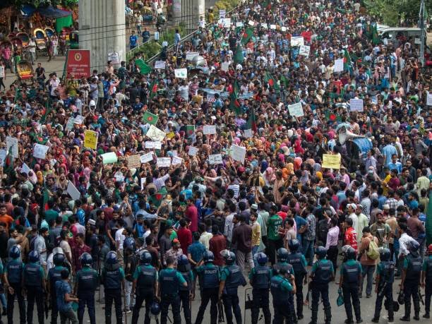 Students Continue To Protest In Dhaka